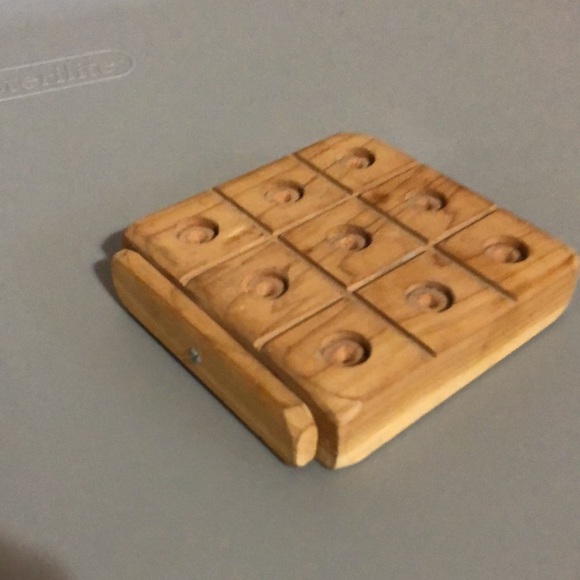 TIC TAC TOE - wooden board with carry case - Picture 5 of 5